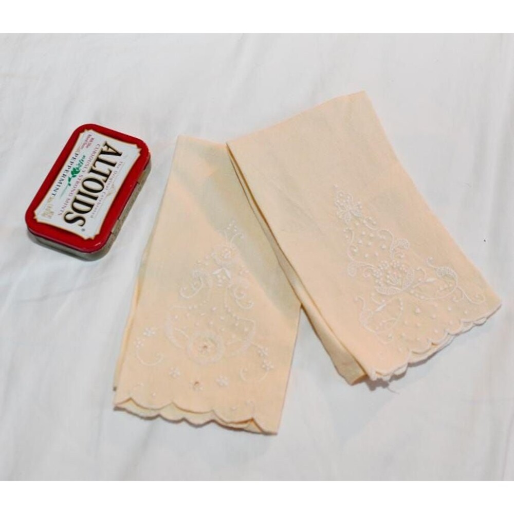 Pair of Vintage Ecru Linen Hand Towels with White Floral Embroidery